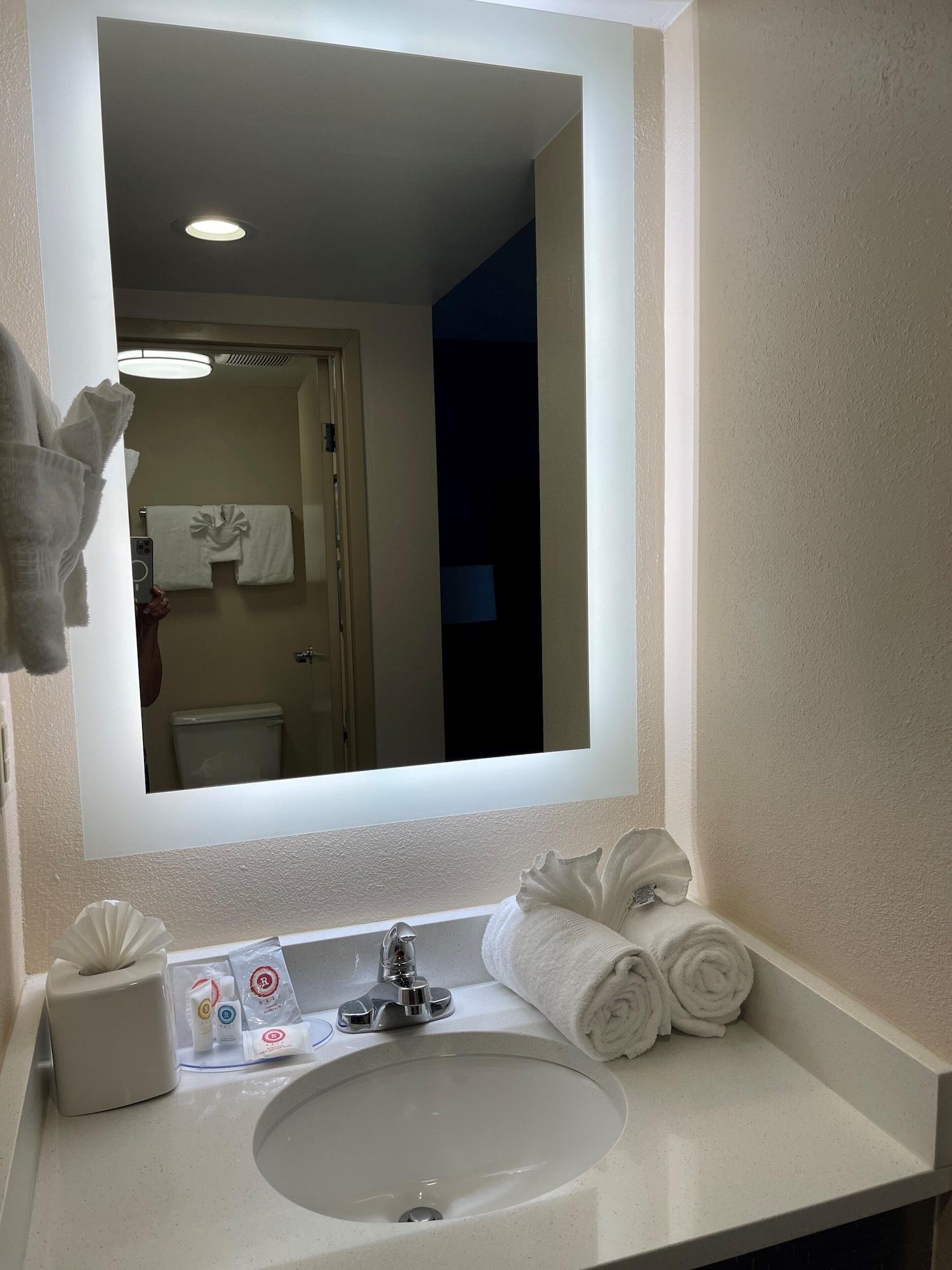 Days Inn By Wyndham Horsham Philadelphia Exteriör bild