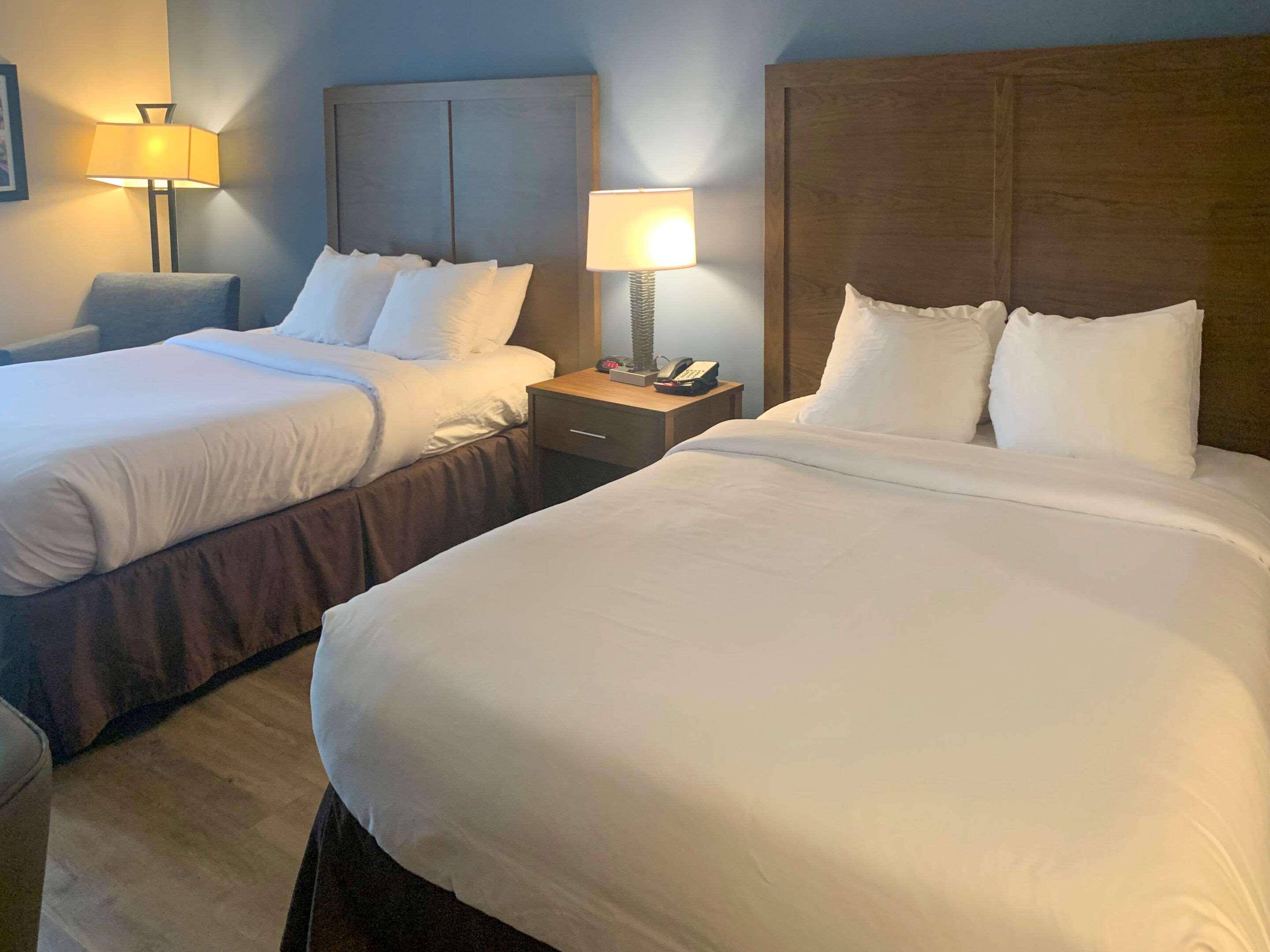 Days Inn By Wyndham Horsham Philadelphia Exteriör bild