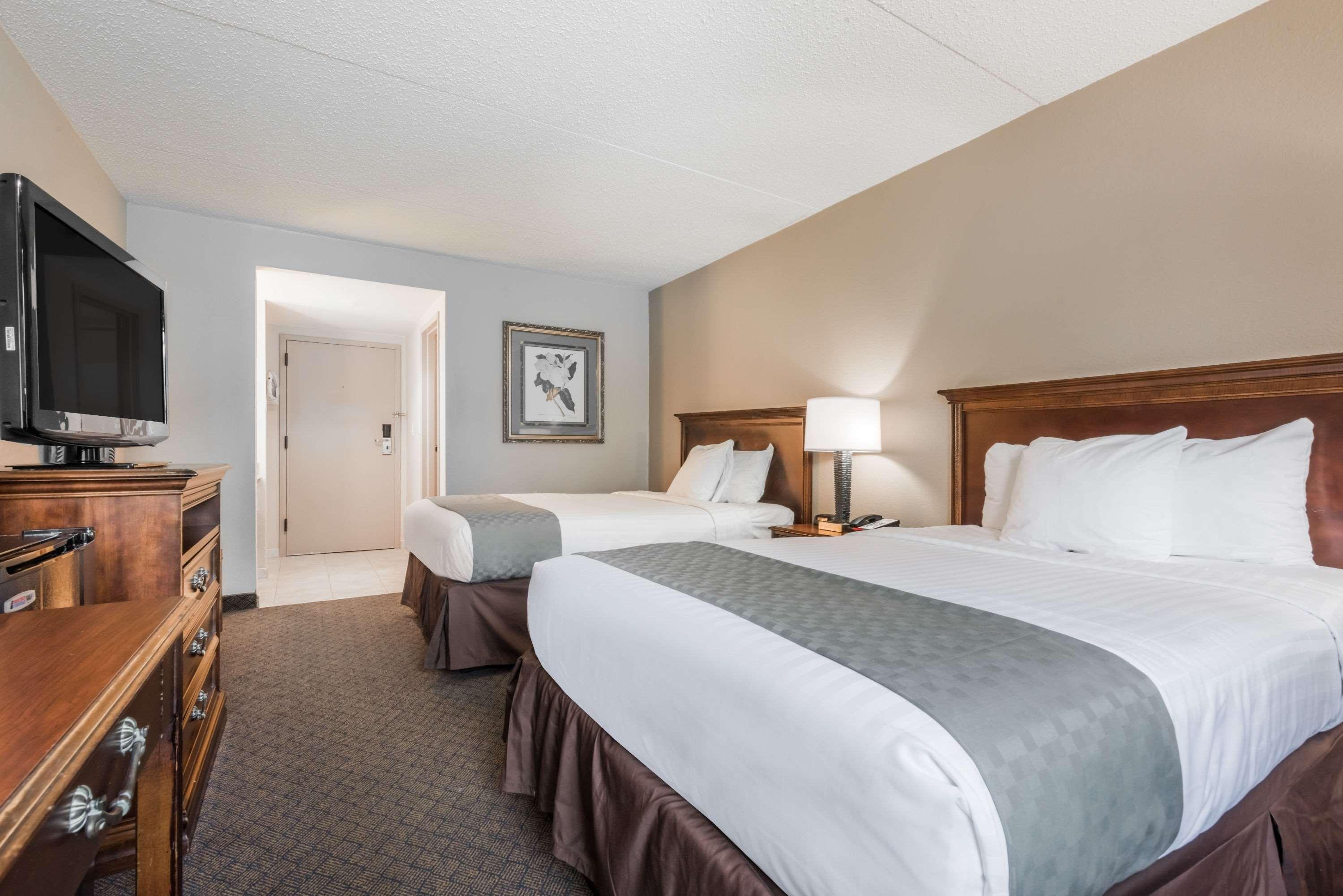 Days Inn By Wyndham Horsham Philadelphia Exteriör bild