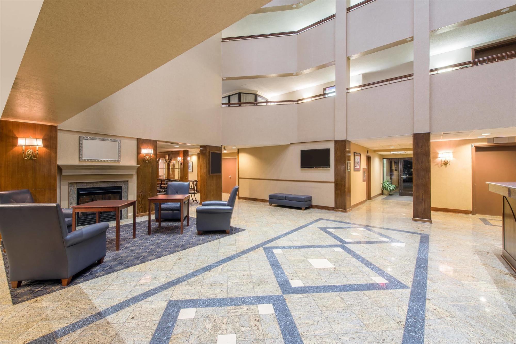 Days Inn By Wyndham Horsham Philadelphia Exteriör bild