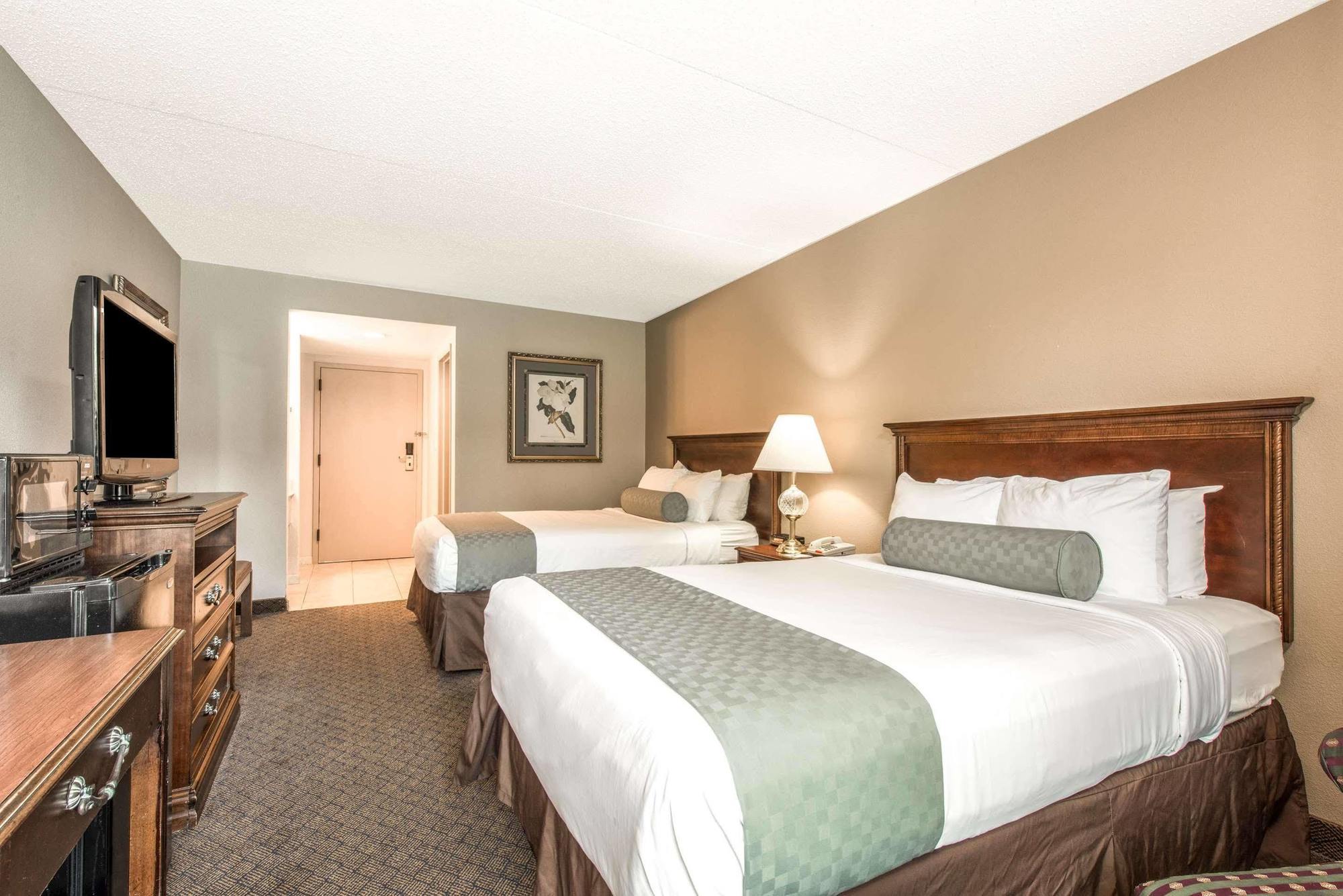Days Inn By Wyndham Horsham Philadelphia Exteriör bild