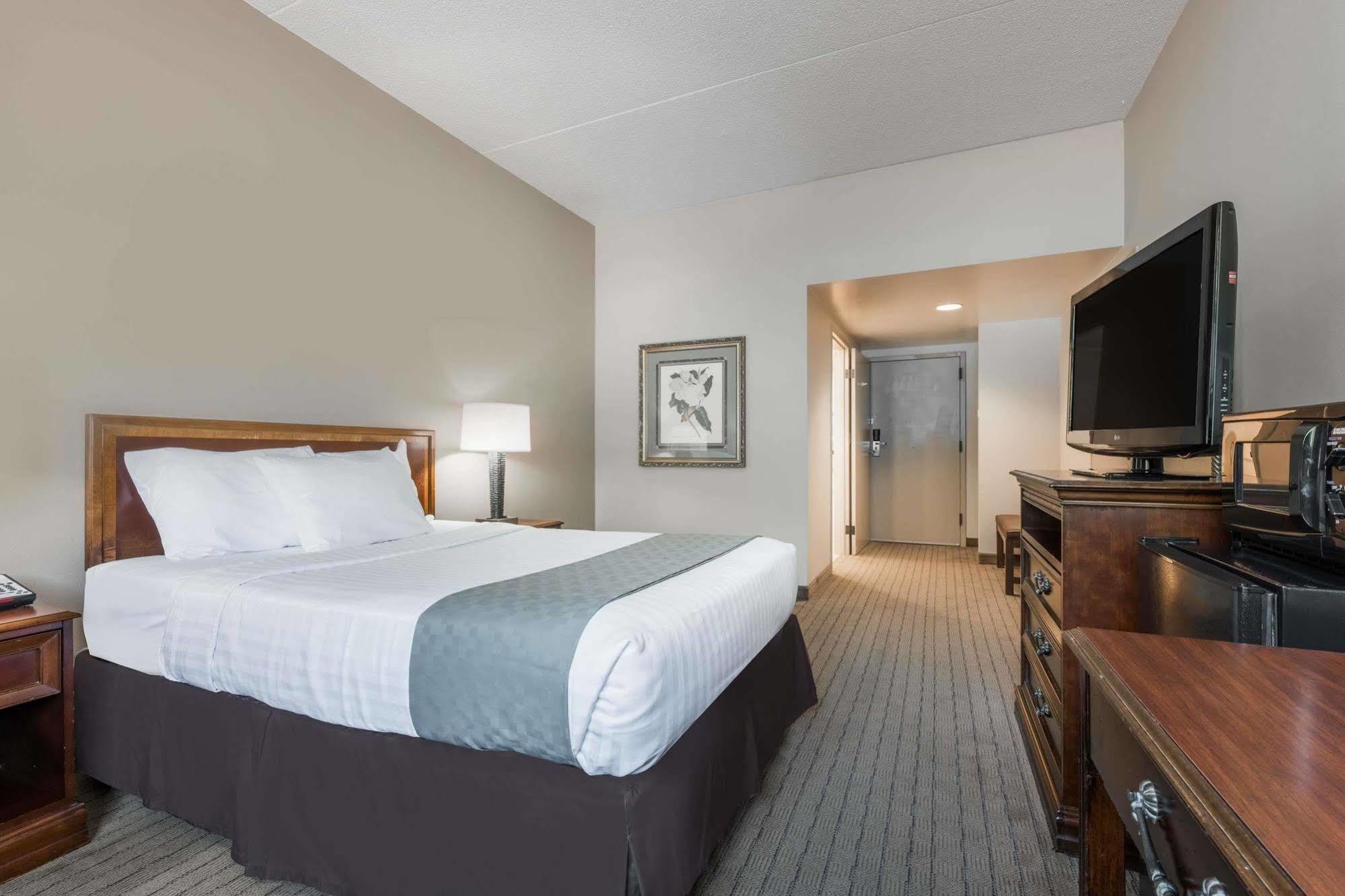 Days Inn By Wyndham Horsham Philadelphia Exteriör bild